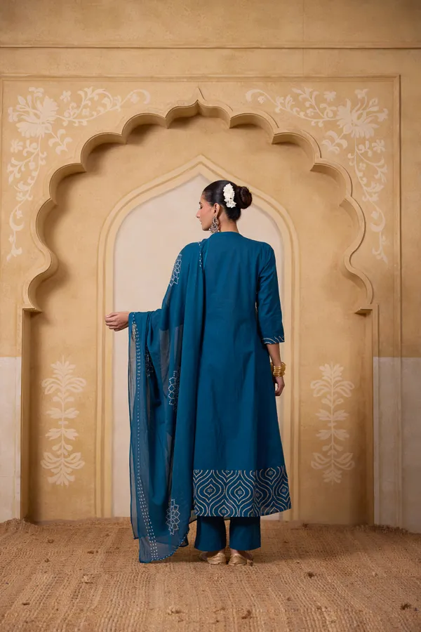 Blue_Cotton_Bandhani_Print_Anarkali_Suit_Set_For_Women