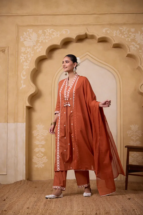 Orange_Cotton_Floral_Embroidered_Kurta_Suit_Set_For_Women