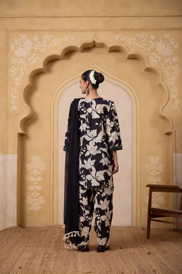 Black_Cotton_Blend_Embroidered_Mirror_Work_Co-Ord_Set_For_Women