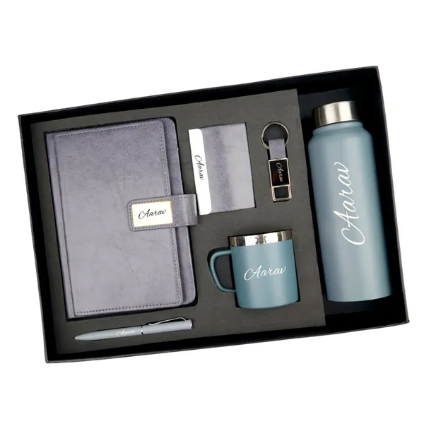 Blue_Corporate_Gift_Set_With_Bottle_Mug_Notebook_Pen_And_Keychain