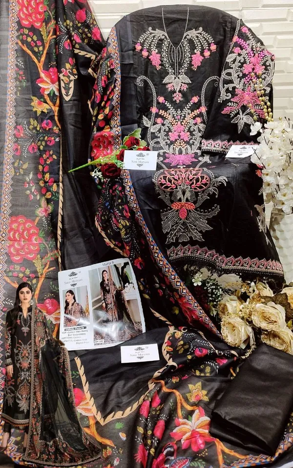 Black_Cotton_Embroidered_Suit_Set_For_Women