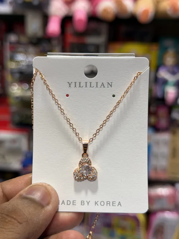 Lavanya_Gold_Tone_Rhinestone_Pendant_Necklace_for_Women