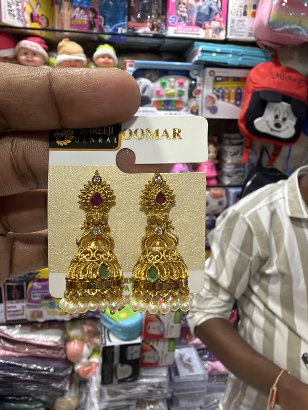 Juhi_Gold_Tone_Traditional_Jhumka_Earrings_for_Women