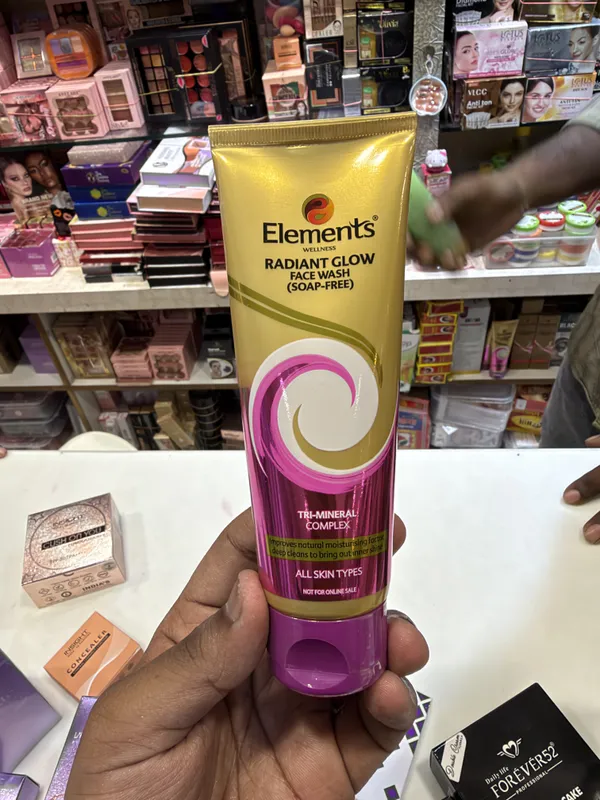 Elements_Wellness_Radiant_Glow_Face_Wash(100g)