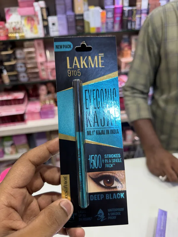 Lakme_9To5_Eyeconic_Kajal_Deep_Black