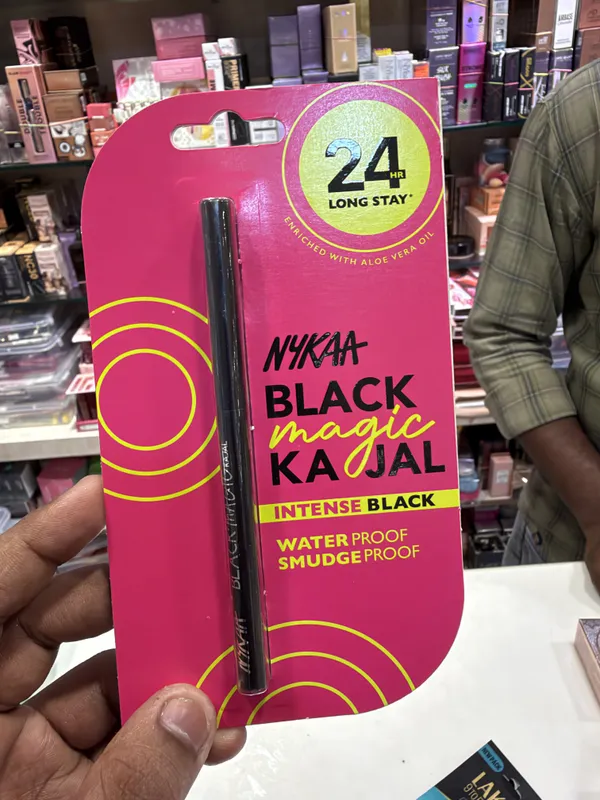 Nykaa_Black_Magic_Intense_Black_Kajal