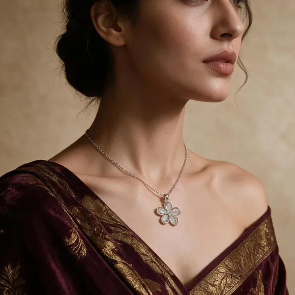 Payal_Silver-Tone_Floral_Pendant_Necklace_For_Women