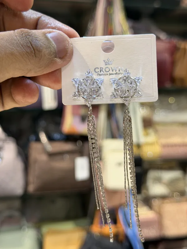 Namrata_Silver_Tone_Crystal_Drop_Earrings_for_Women