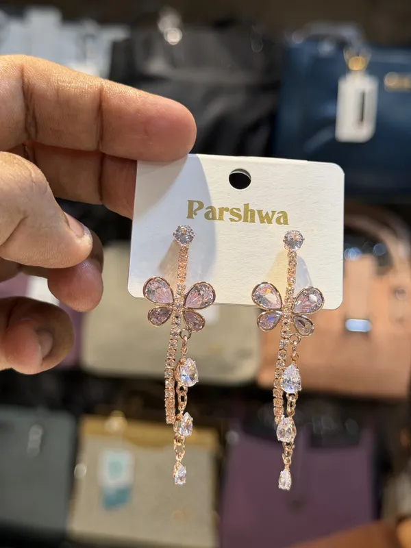 Tanu_Gold_Tone_Floral_Drop_Earrings_for_Women