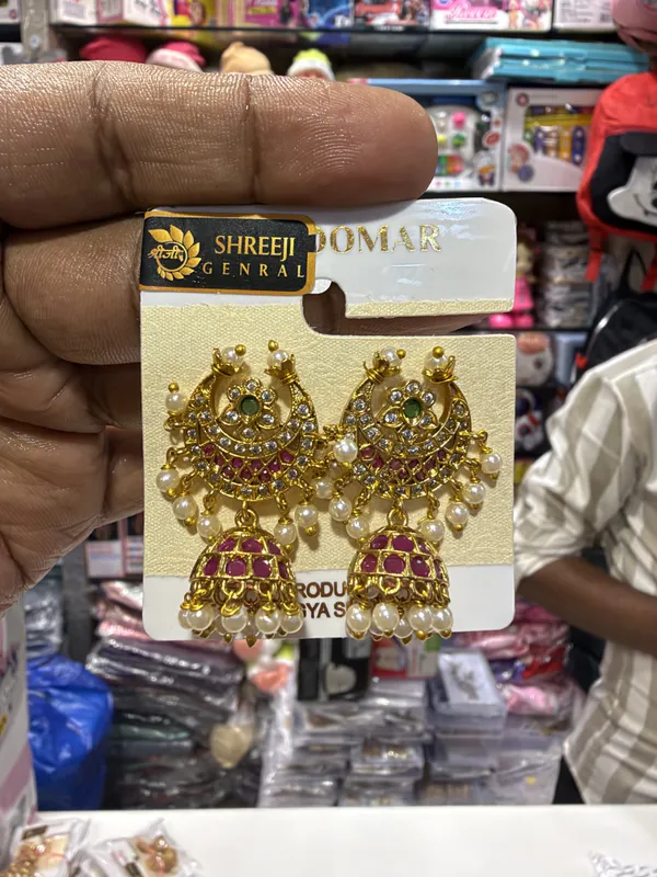 Trisha_Gold_Tone_Stone_Studded_Jhumka_Earrings_for_Women
