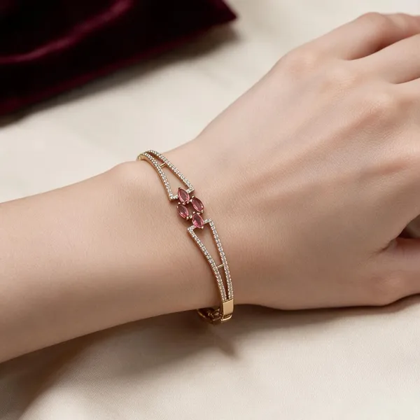 Kiara_Gold_Tone_Geometric_Bracelet_For_Women