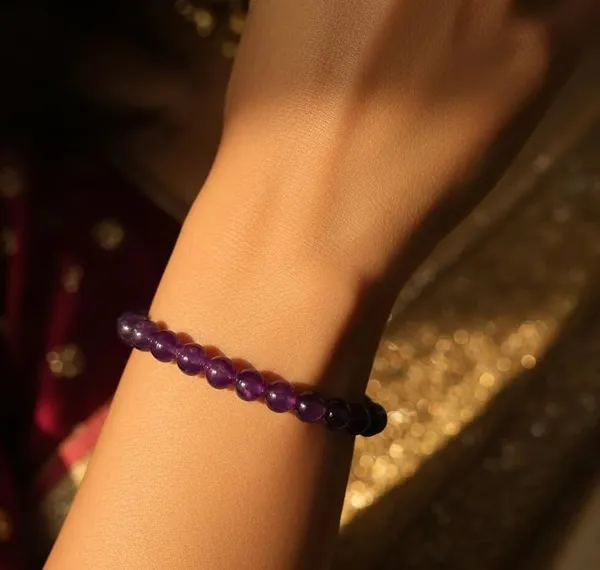 Amethyst_Crystal_8mm_Natural_Healing_Stone_Beaded_Bracelet_Stretch_Elastic_Round_Shape_Friendship_Bracelet_For_Men_And_Women_Reiki_Meditation_Yoga_And_Everyday_Wear