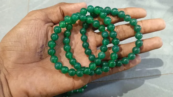 Plethora_Hub_Natural_Green_Jade_Gemstone_Bracelet_8mm_Unisex_Certified_Crystal_Bead_Meditation_Reiki_Chakra_Jewelry_For_Everyday_Wear_Men_Women