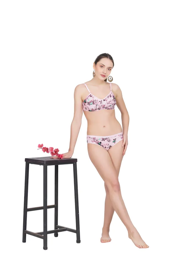 Pink_Frooty_Lingerie_Set_for_Women