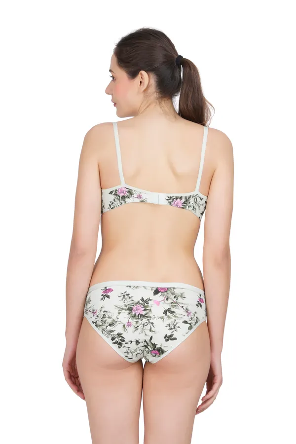 Cream_Pink_Frooty_Lingerie_Set_for_Women
