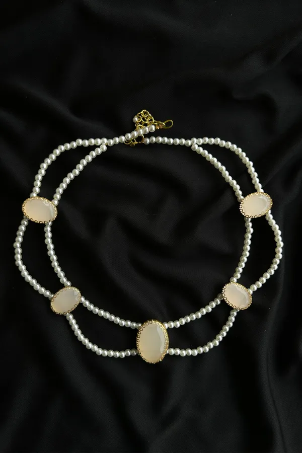 Luna_Glow_Pearl_Necklace
