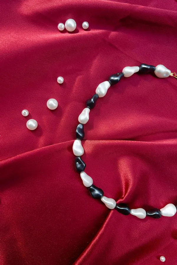 Baroque_Midnight_Necklace