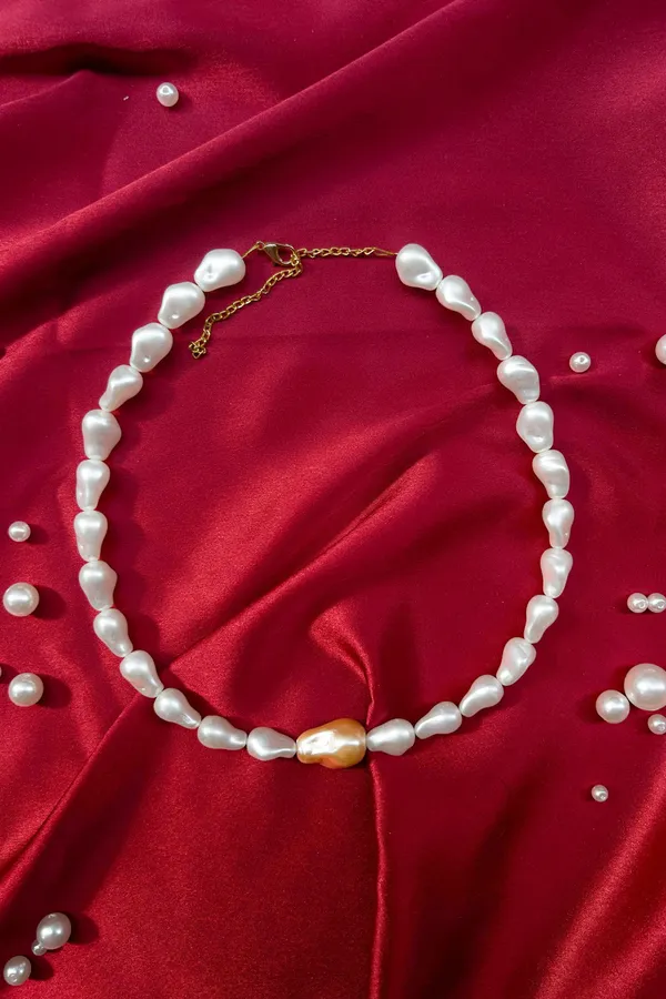 Golden_Drop_Baroque_Statement_Necklace