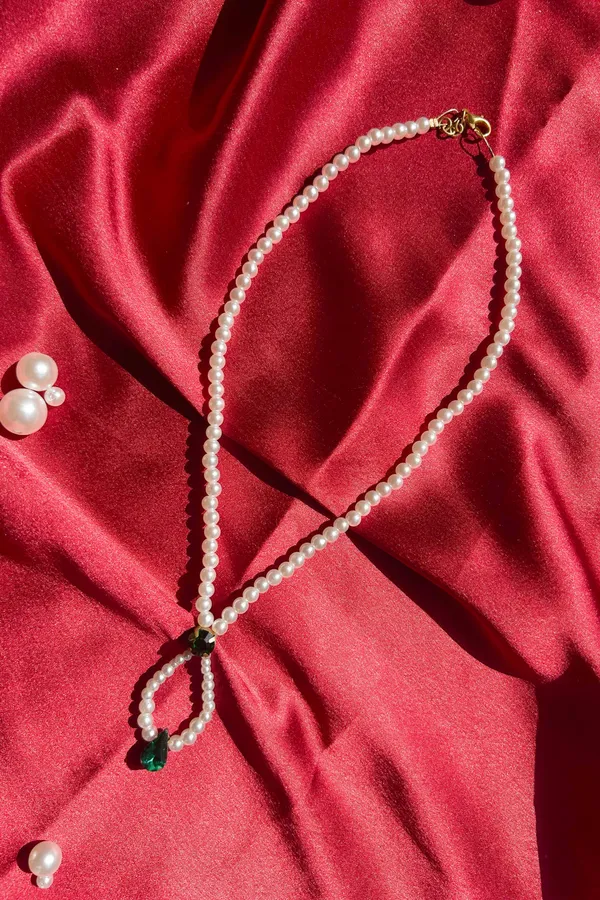 Emerald_Teardrop_Pearl_Necklace