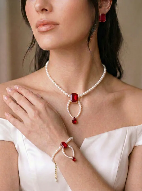 Royal_Red_Bloom_Set_With_Bracelet