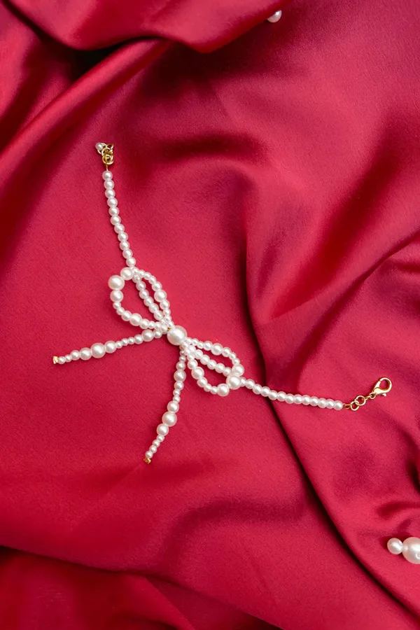 Pearl_Kiss_Bow_Bracelet
