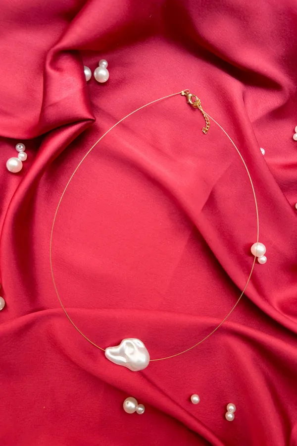The_Invisible_Baroque_Necklace_Aaa