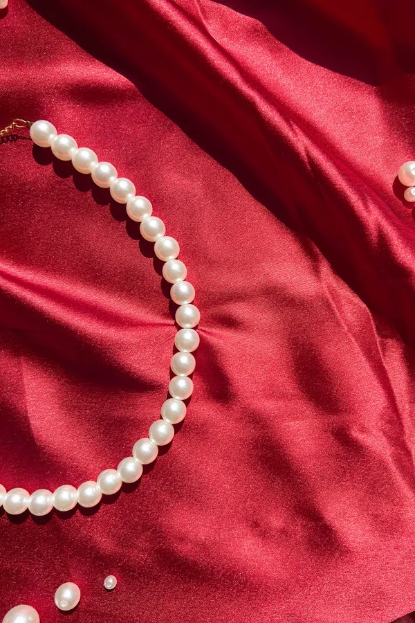 Timeless_Pearl_Necklace_10mm