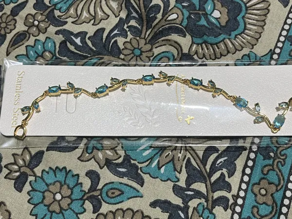 Gold_Tone_Blue_Stone_Bracelet_for_Women