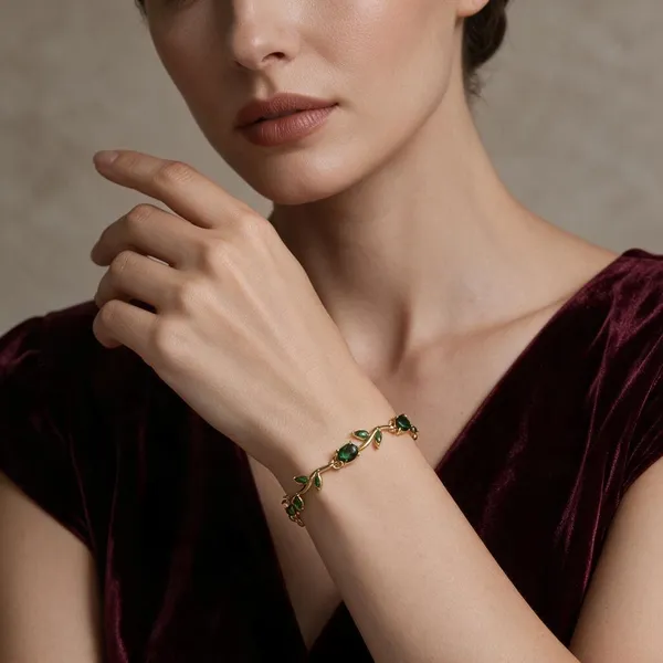 Gold-Plated_Stainless_Steel_Green_Stone_Leaf_Charm_Bracelet_For_Women