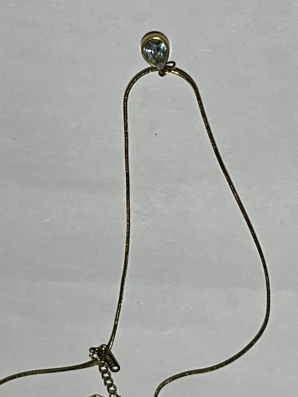 Gold_Tone_Rhinestone_Pendant_Necklace_for_Women