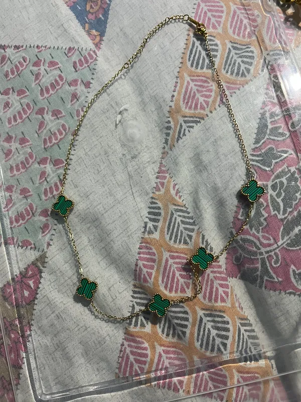 Green_Clover_Charm_Chain_Necklace_for_Women