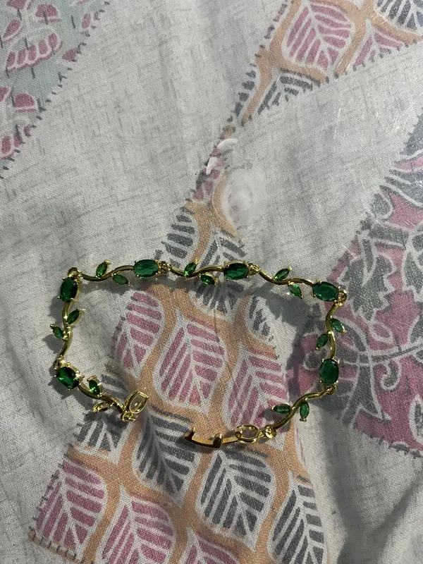 Gold_Tone_Green_Stone_Bracelet_for_Women