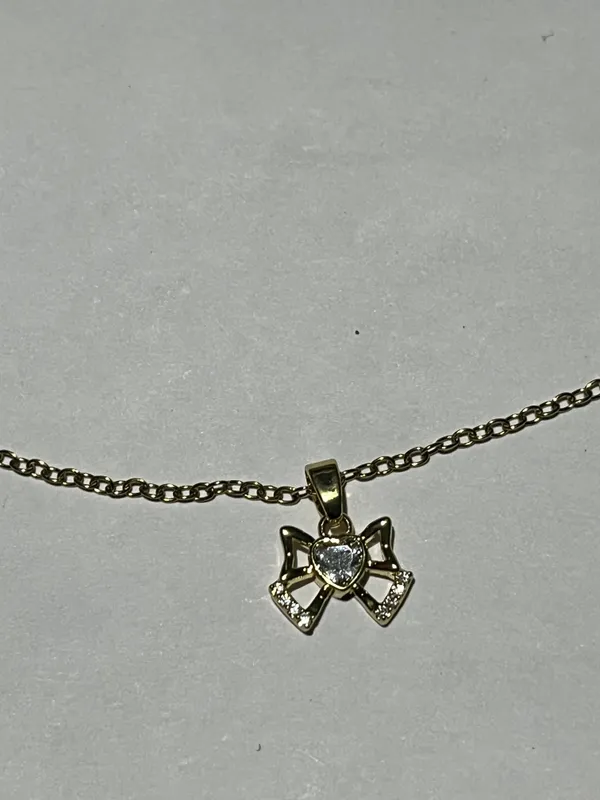 Silver_Bow_Heart_Pendant_Necklace_for_Women