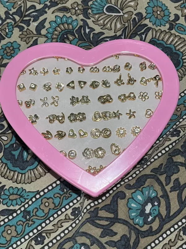 Assorted_Metallic_Stud_Earrings_Gift_Set