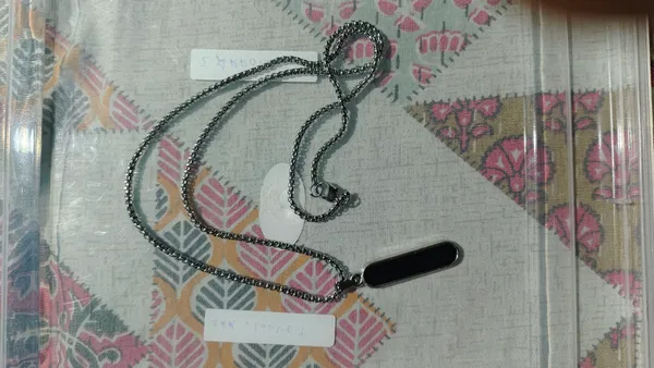 Black_Beaded_Pendant_Necklace_for_Women