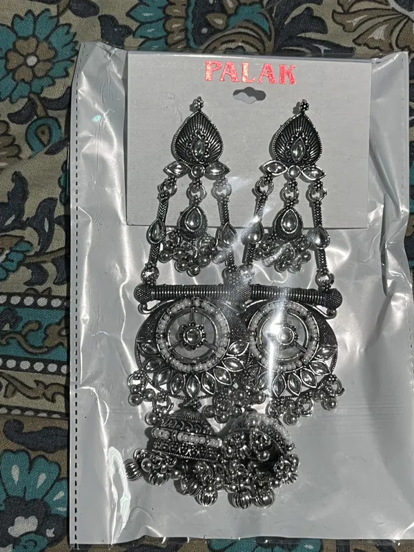 Oxidized_Ethnic_Necklace_And_Earrings_Set_for_Women