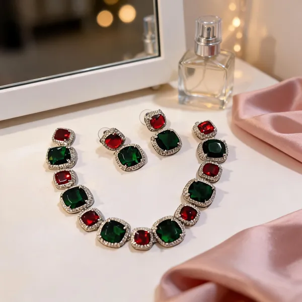 Green_Red_Brass_Stone_Necklace_Set_For_Women