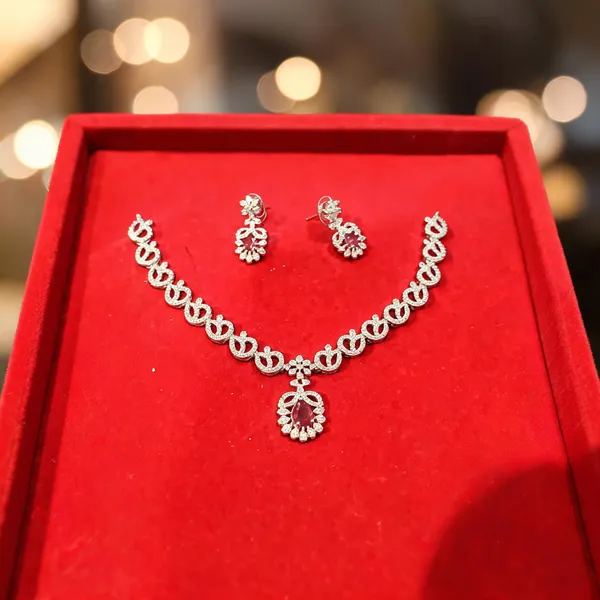 Silver_Brass_Stone_Studded_Interlinked_Necklace_And_Earrings_Set_For_Women