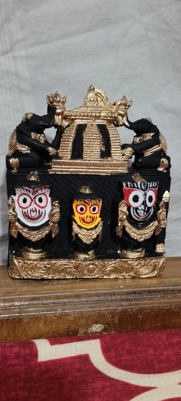 Black_Marble_Jagannath_Balabhadra_Subhadra_Temple_Idol