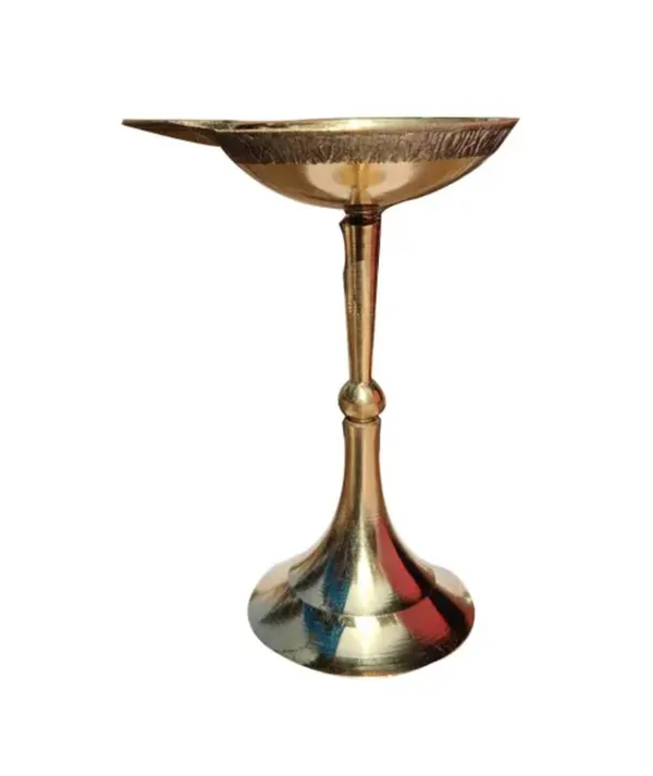 Brass_Traditional_Pedestal_Diya