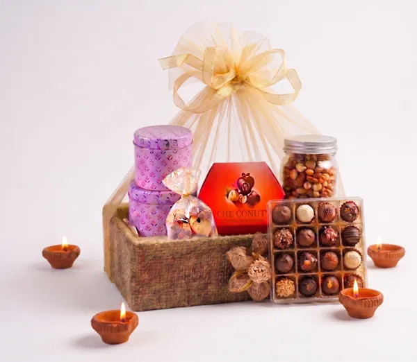 The_Golden_Crunch_Hamper