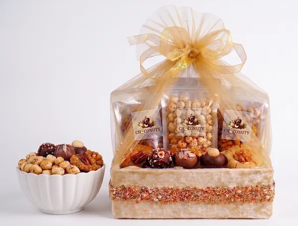 the_golden_crunch_hamper