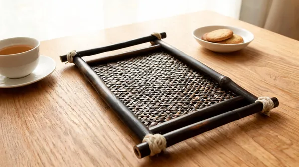 Brown_Bamboo_Serving_Tray_For_Kitchen_And_Dining