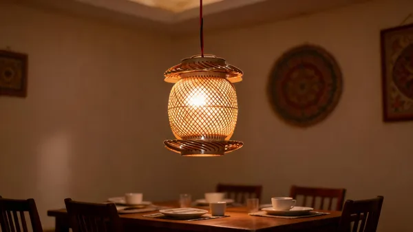 Natural_Bamboo_Hanging_Light_For_Home_Decor
