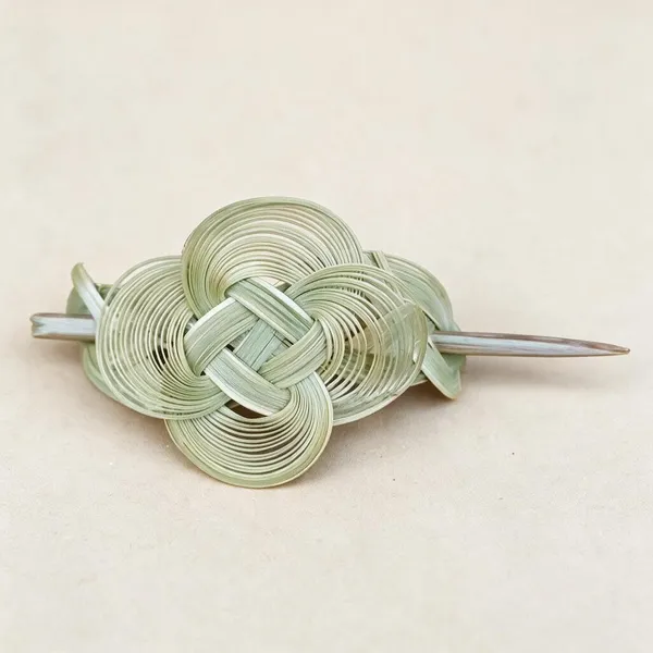 Green_Bamboo_Hair_Clip_For_Women