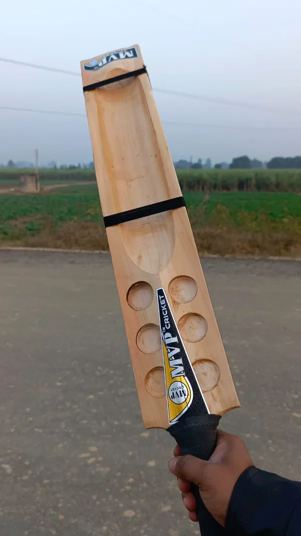 Mvp_Wooden_Cricket_Bat_With_Black_Grip