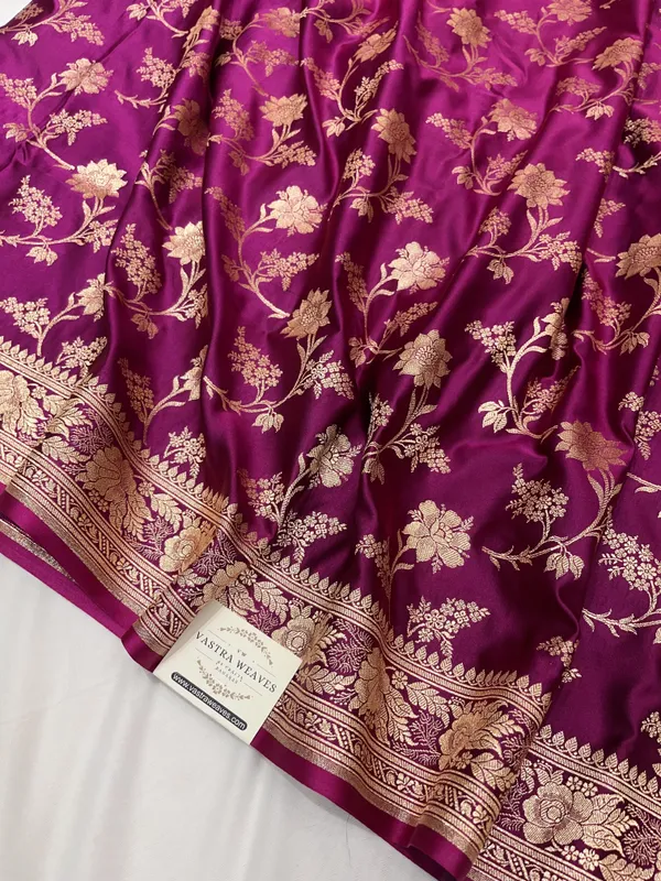 Purple_Silk_Floral_Zari_Saree_for_Women