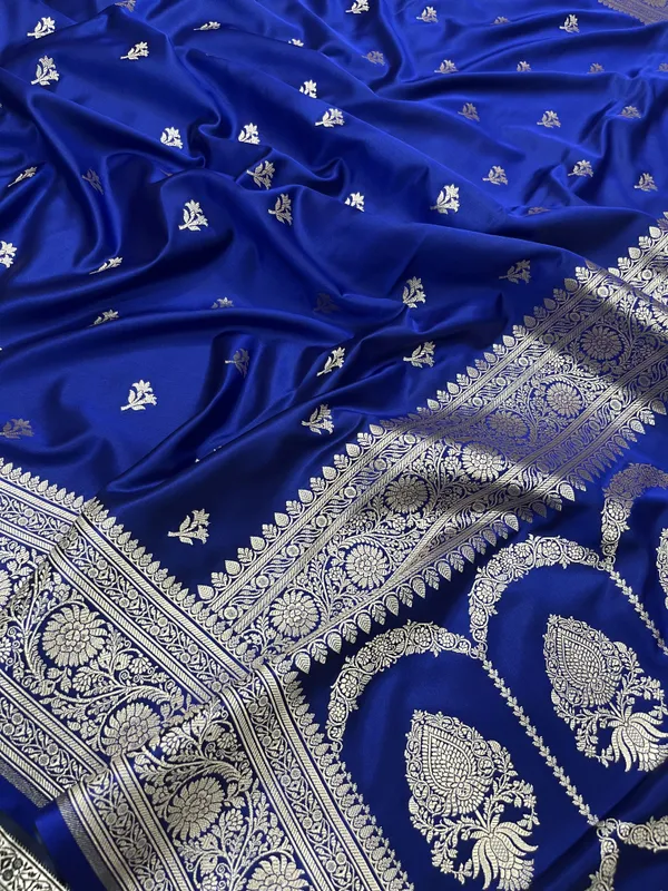 Blue_Silk_Traditional_Saree_for_Women