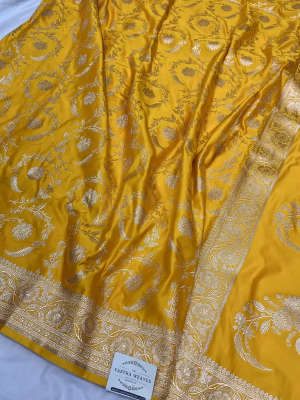 Mustard_Silk_Floral_Zari_Saree_For_Women