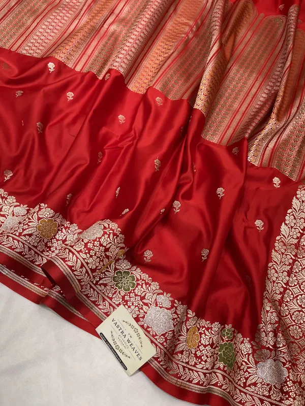 Red_Silk_Zari_Woven_Saree_for_Women